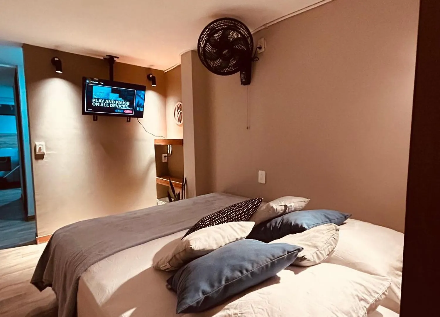 Apartamento Renacer, Poblado Manila Medellín
