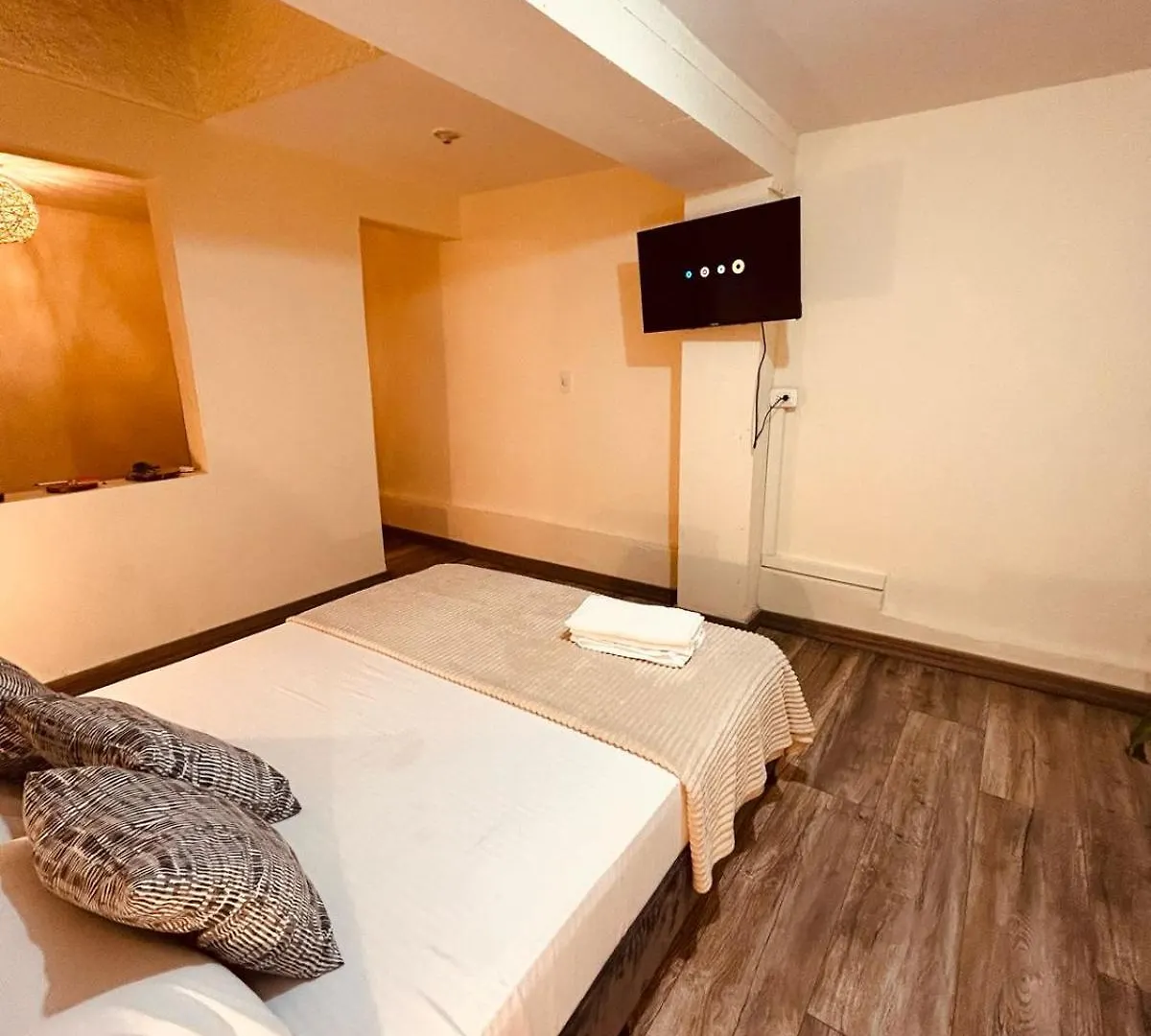 Apartamento Renacer, Poblado Manila Medellín 0*,